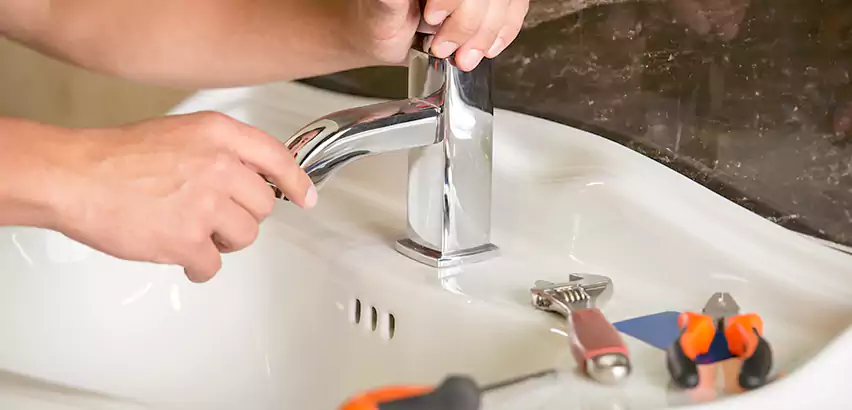 Bathtub Faucet Replacement in SeaTac